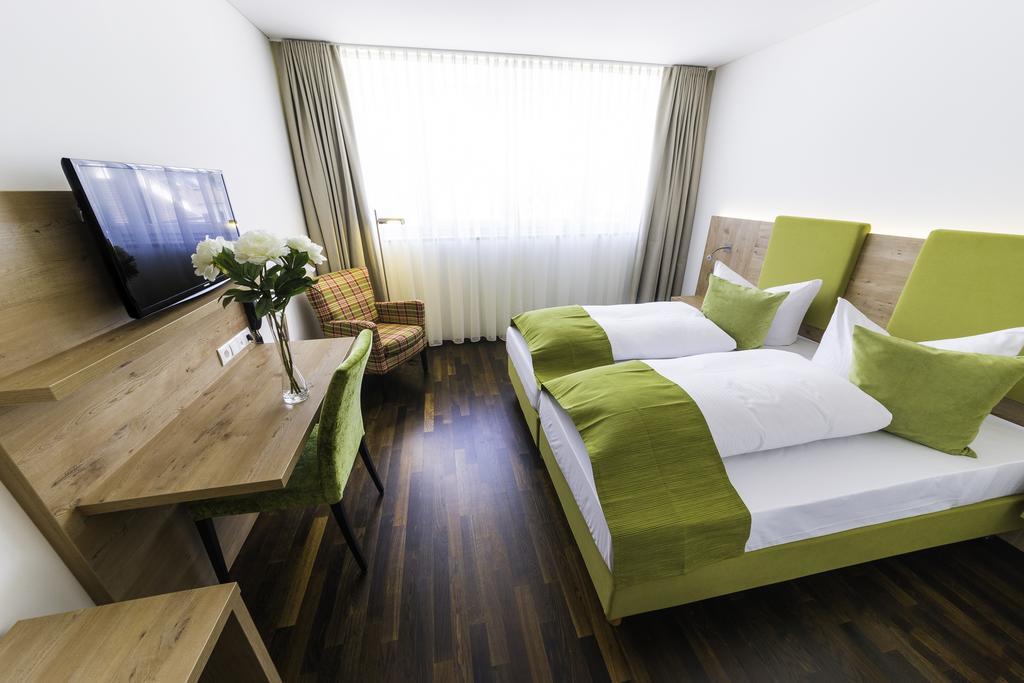 Hotel Rheingold Гайлинген Номер фото