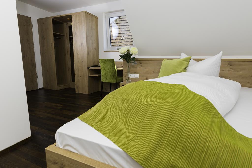 Hotel Rheingold Гайлинген Номер фото
